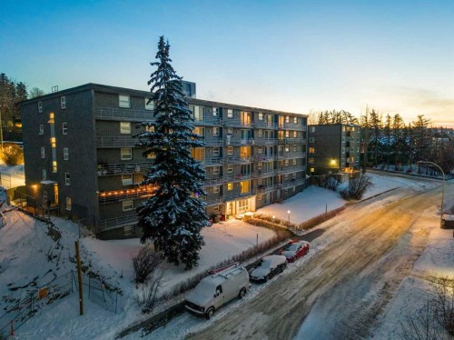 206-1027 Cameron Avenue Sw, Calgary, AB - Outdoor With Balcony