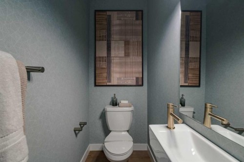  - Indoor Photo Showing Bathroom
