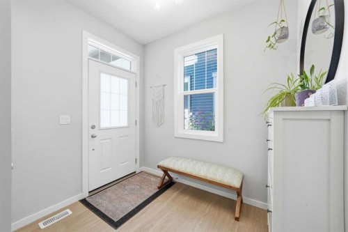 320 Sundown View, Cochrane, AB - Indoor Photo Showing Other Room