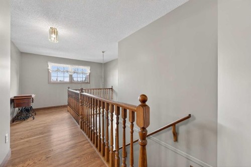 68 Hawkland Circle Nw, Calgary, AB - Indoor Photo Showing Other Room