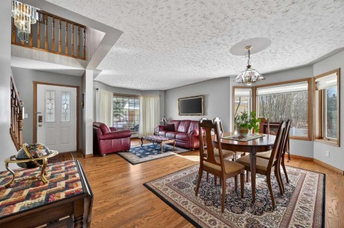 68 Hawkland Circle Nw, Calgary, AB - Indoor
