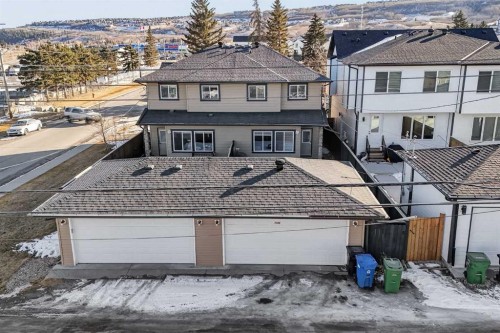 7104 36 Avenue Nw, Calgary, AB - Outdoor