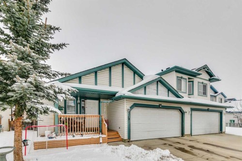 38 Canoe Square Sw, Airdrie, AB - Outdoor