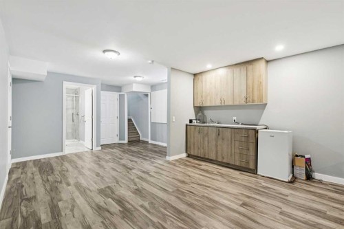 38 Canoe Square Sw, Airdrie, AB - Indoor