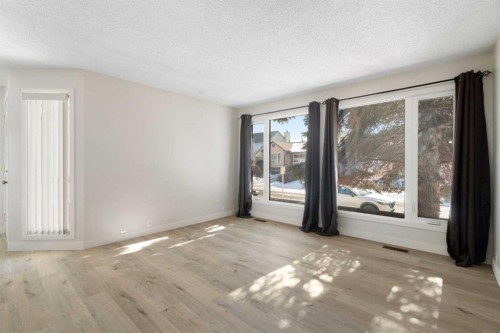 35 Shawmeadows Close Sw, Calgary, AB - Indoor