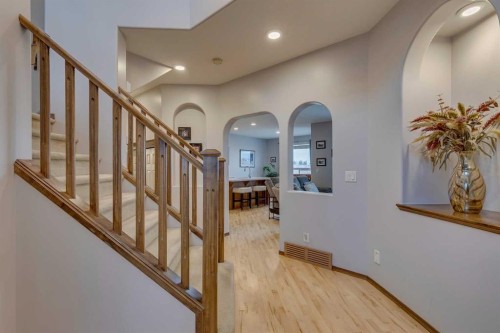 100 Royal Oak Terrace Nw, Calgary, AB - Indoor Photo Showing Other Room