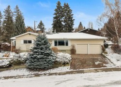 2704 48 Avenue NW Calgary, AB T2L 1C3