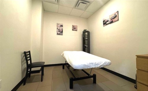 4500 Macleod Trail Sw, Calgary, AB 