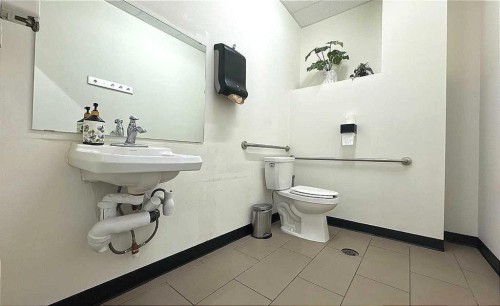 4500 Macleod Trail Sw, Calgary, AB 