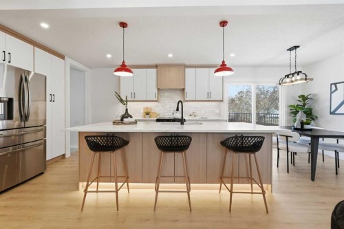 8616 7 Street Sw, Calgary, AB - Indoor Photo Showing Kitchen With Upgraded Kitchen