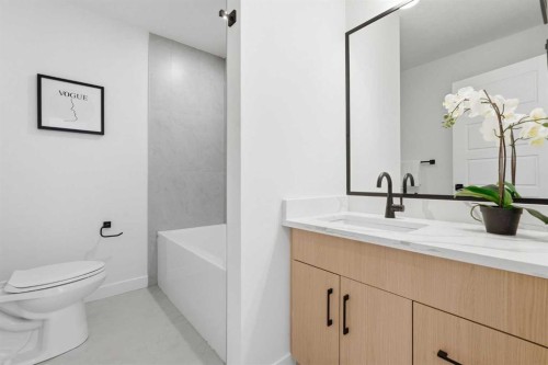 8616 7 Street Sw, Calgary, AB - Indoor Photo Showing Bathroom