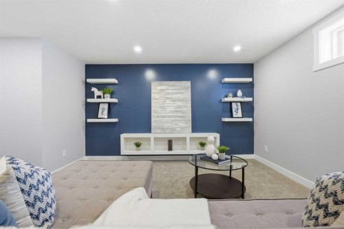 8616 7 Street Sw, Calgary, AB - Indoor Photo Showing Other Room