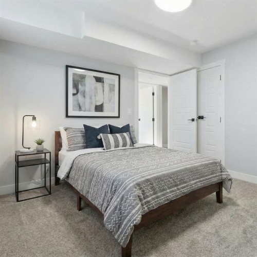 8616 7 Street Sw, Calgary, AB - Indoor Photo Showing Bedroom