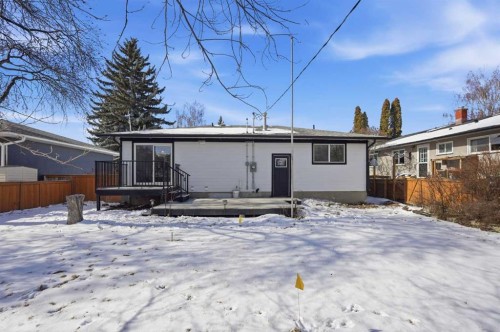 8616 7 Street Sw, Calgary, AB - Outdoor