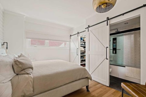 1509 19 Avenue Sw, Calgary, AB - Indoor Photo Showing Bedroom