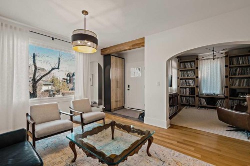 1509 19 Avenue Sw, Calgary, AB - Indoor Photo Showing Living Room