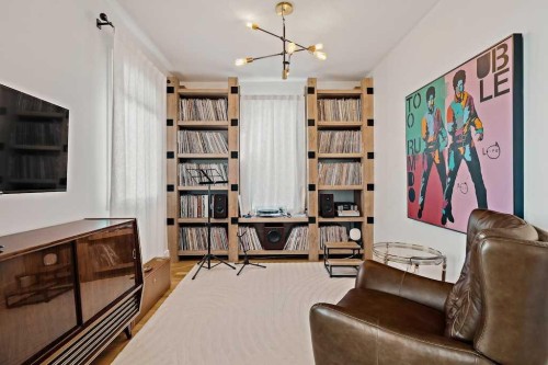 1509 19 Avenue Sw, Calgary, AB - Indoor