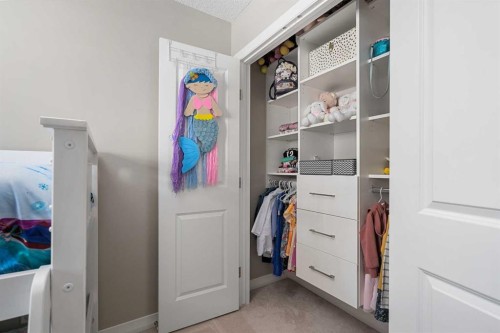 58 Kingfisher Crescent Se, Airdrie, AB - Indoor