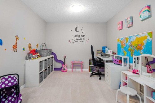 58 Kingfisher Crescent Se, Airdrie, AB - Indoor