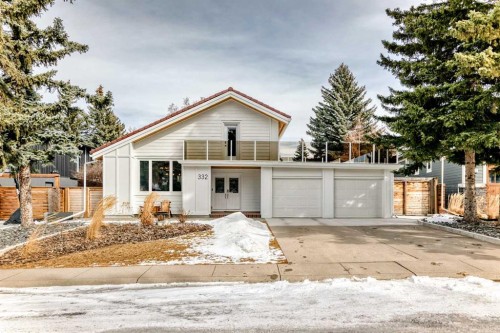 332 Varsity Close Nw, Calgary, AB - Outdoor With Facade