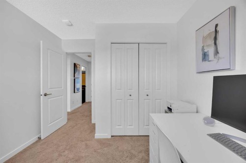 226 Auburn Crest Way Se, Calgary, AB - Indoor Photo Showing Bedroom