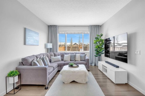 226 Auburn Crest Way Se, Calgary, AB - Indoor Photo Showing Living Room