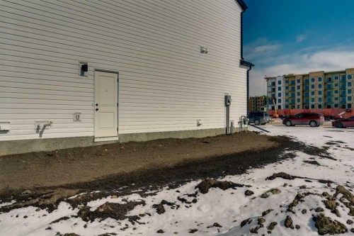 231 Bartlett Crescent Se, Calgary, AB - Outdoor