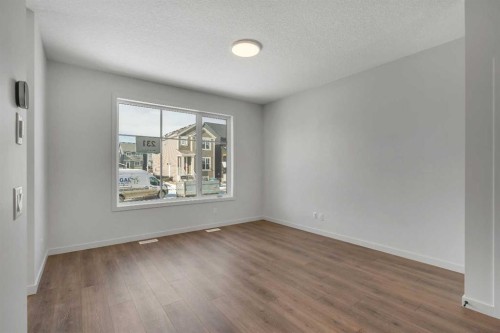 231 Bartlett Crescent Se, Calgary, AB - Indoor Photo Showing Other Room