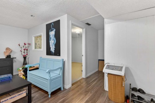 5122 48 Street Nw, Calgary, AB - Indoor