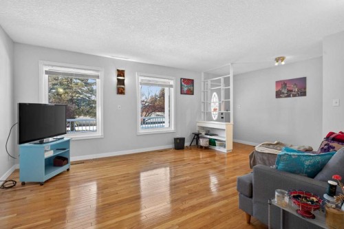 5122 48 Street Nw, Calgary, AB - Indoor