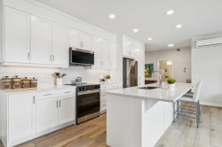 313-125 Wolf Hollow Crescent SE Calgary, AB T2X 5W9