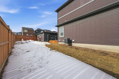 8 Evanscrest Way Nw, Calgary, AB - Outdoor With Exterior