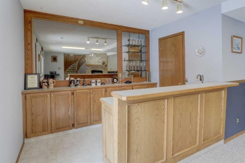 232 Hampshire Place Nw, Calgary, AB - Indoor Photo Showing Other Room