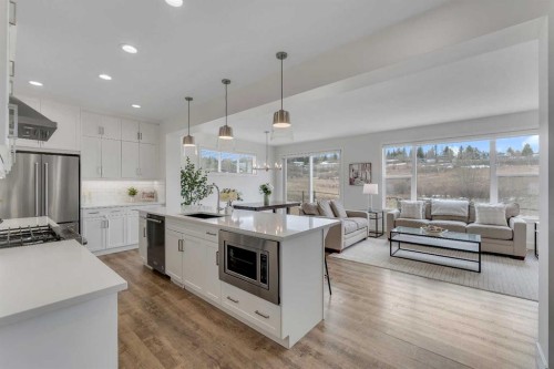 126 Crestridge Sw, Calgary, AB 