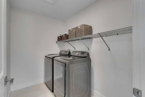 126 Crestridge Sw, Calgary, AB 