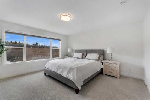 126 Crestridge Sw, Calgary, AB 