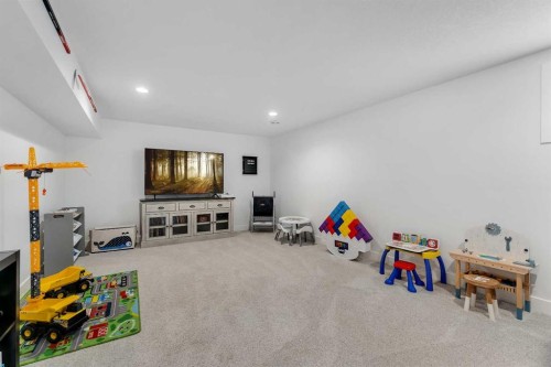 126 Crestridge Sw, Calgary, AB 