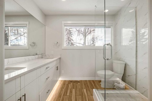636 Arlington Drive Se, Calgary, AB - Indoor Photo Showing Bathroom