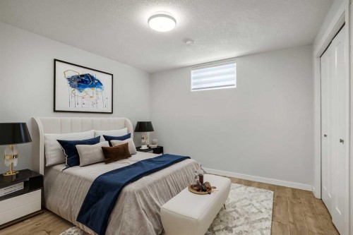 636 Arlington Drive Se, Calgary, AB - Indoor Photo Showing Bedroom
