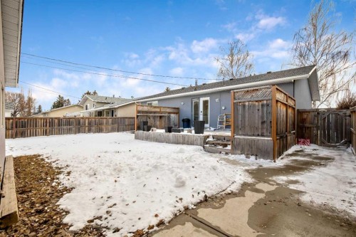 636 Arlington Drive Se, Calgary, AB - Outdoor