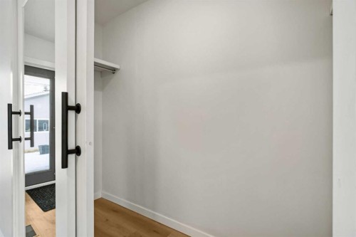 636 Arlington Drive Se, Calgary, AB - Indoor