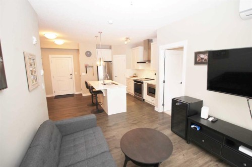 211-200 Auburn Meadows Common Se, Calgary, AB - Indoor Photo Showing Other Room