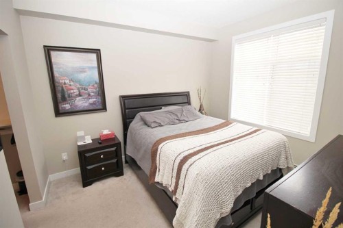 211-200 Auburn Meadows Common Se, Calgary, AB - Indoor Photo Showing Bedroom