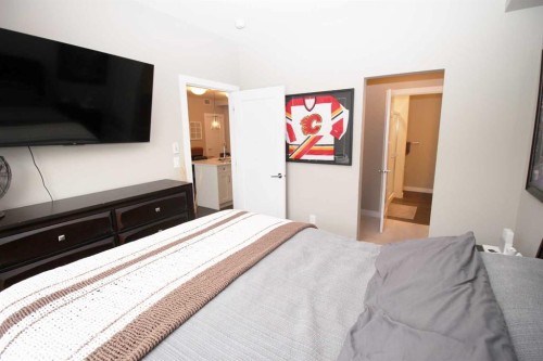 211-200 Auburn Meadows Common Se, Calgary, AB - Indoor Photo Showing Bedroom