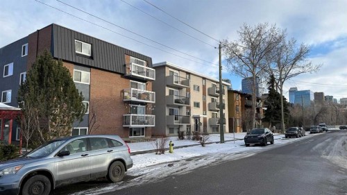 726 5A Street Nw, Calgary, AB - Outdoor With Facade