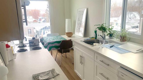 726 5A Street Nw, Calgary, AB - Indoor