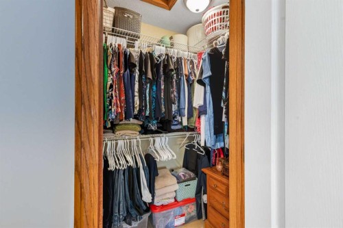 79 Hillcrest Boulevard, Strathmore, AB - Indoor With Storage