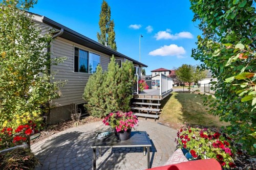 79 Hillcrest Boulevard, Strathmore, AB - Outdoor With Deck Patio Veranda