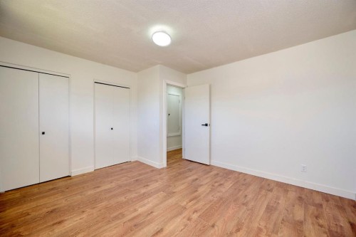 1176 Penrith Crescent Se, Calgary, AB - Indoor Photo Showing Other Room
