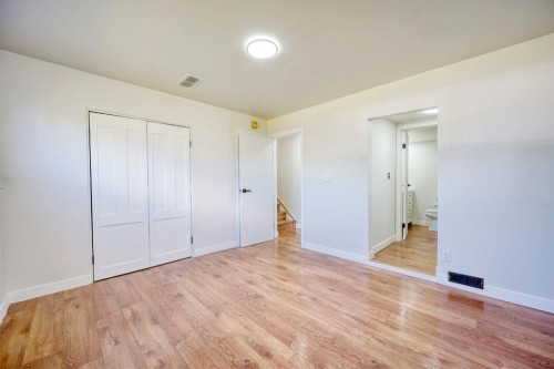 1176 Penrith Crescent Se, Calgary, AB - Indoor Photo Showing Other Room